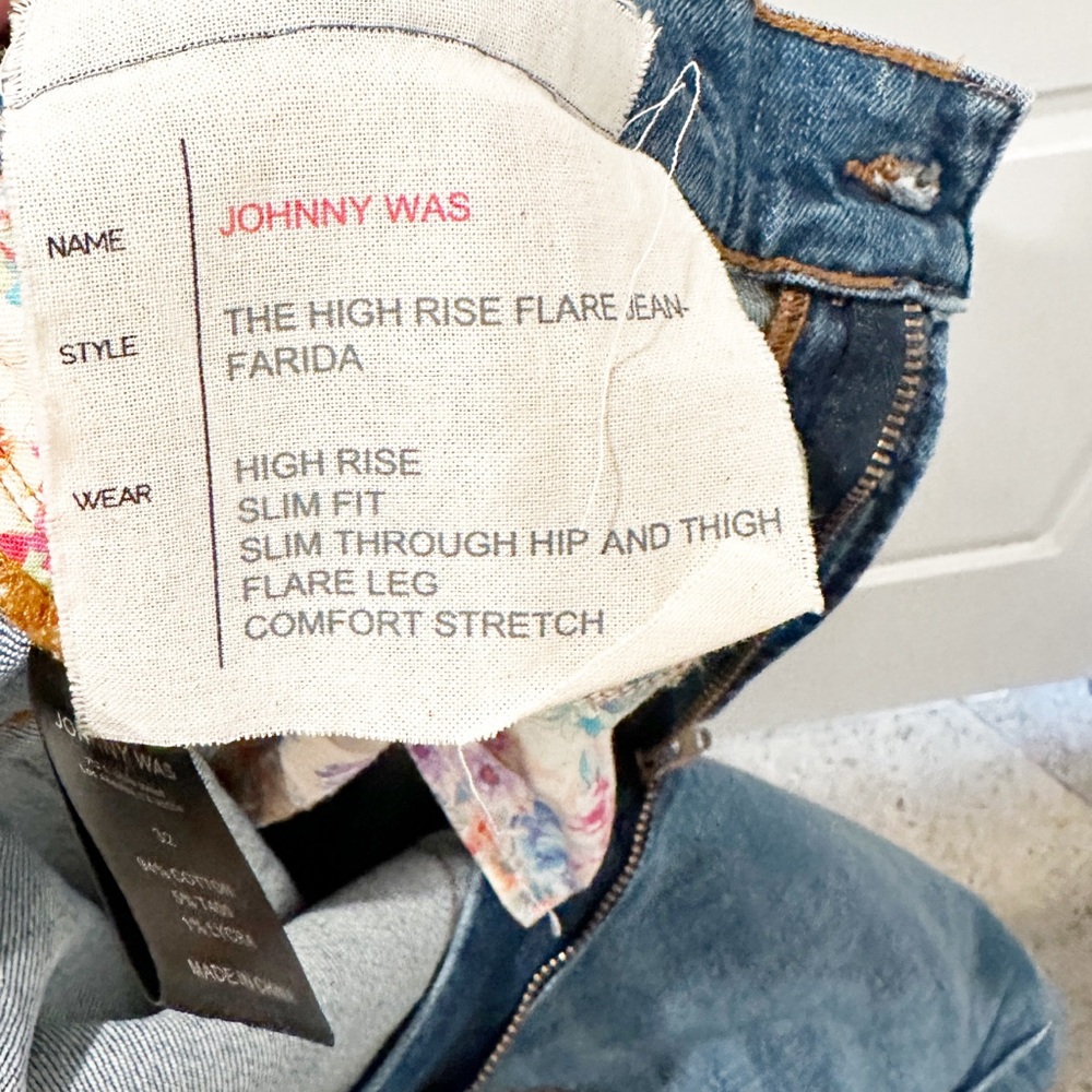 NWT Johnny Was The High Rise Flare Jean in Farida Size 32 - Picture 14 of 16